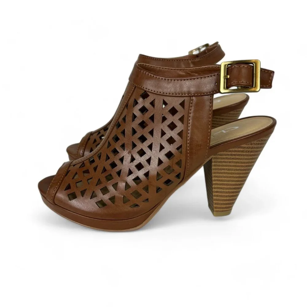 CL BY LAUNDRY Womens Ankle Buckle Sandal Size 7.5M Brown Faux Leather Perforated